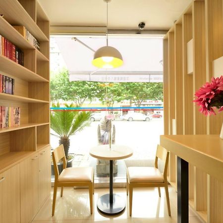 汉庭上海嘉善路酒店 外观 照片